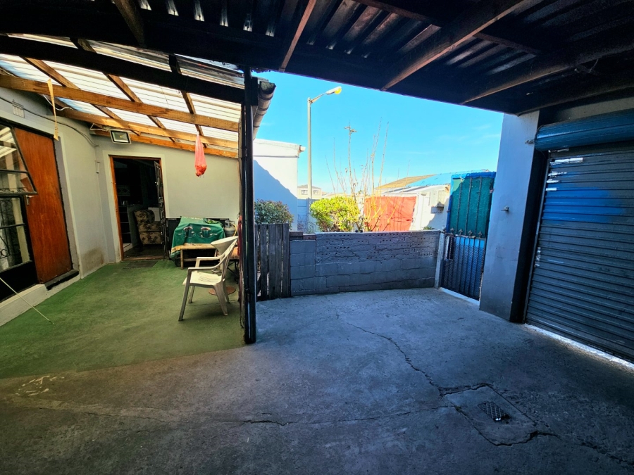 4 Bedroom Property for Sale in Beacon Valley Western Cape